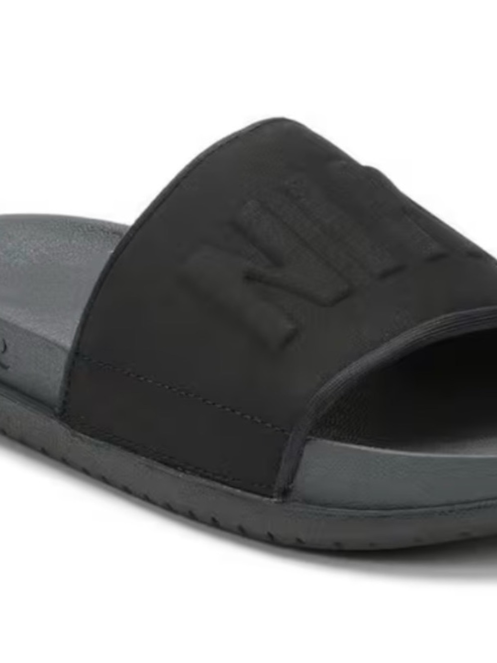 Women’s Nike off court comfy Black Slides - worn once Size 7